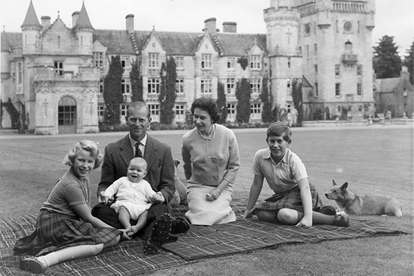Familia real en el palacio de Buckingham