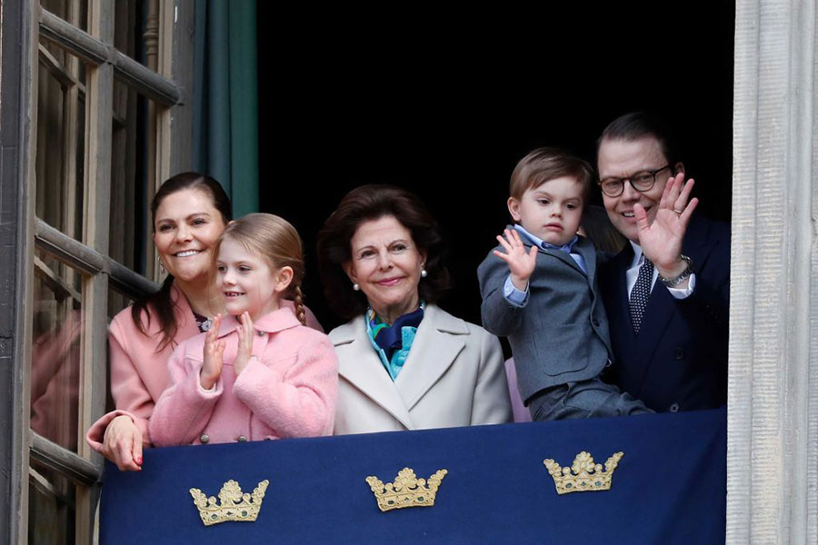 Princesa Victoria y Daniel Westling con sus hijos