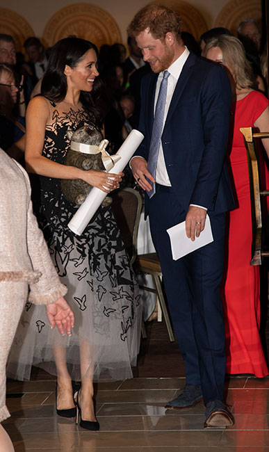 Meghan Markle con vestido Oscar de la Renta