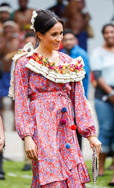 Meghan con vestido floral