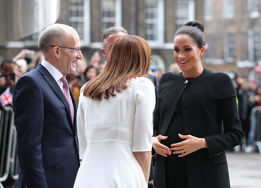 Meghan Markle en la Univesidad de Londres