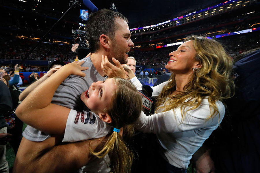 Beso de la victoria de Tom Brady y Gisele Bundchen