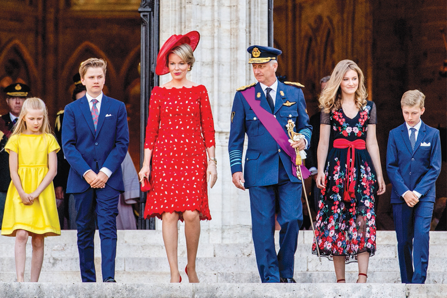 Rey Felipe, Matilde de Bélgica, príncipes Gabriel y Emmanuel, las princesas Elisabeth y Eleonore.