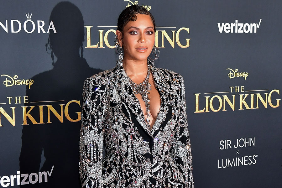 Beyoncé pide acciones más contundentes para 'hacer justicia' con Breonna Taylor