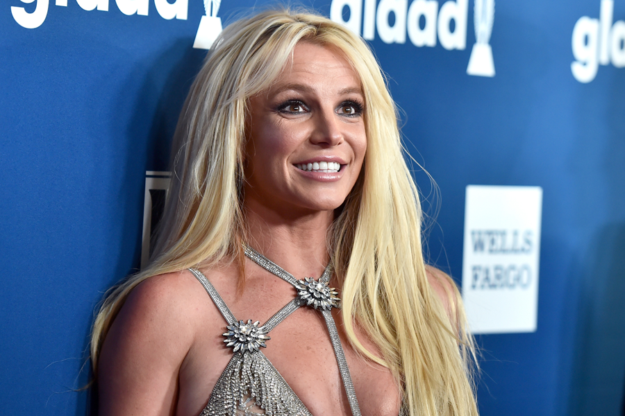 Britney Spears pie roto