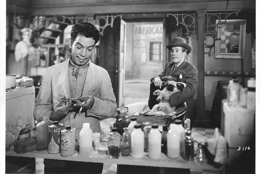 Escena de "Si Yo Fuera Diputado" con Cantinflas.