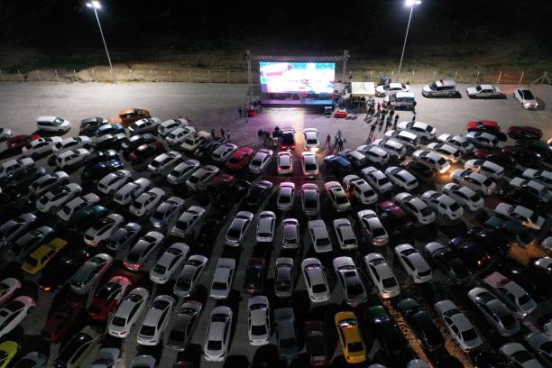 ¿Cómo cambiarán las alfombras rojas de Hollywood para 'convivir' con el coronavirus