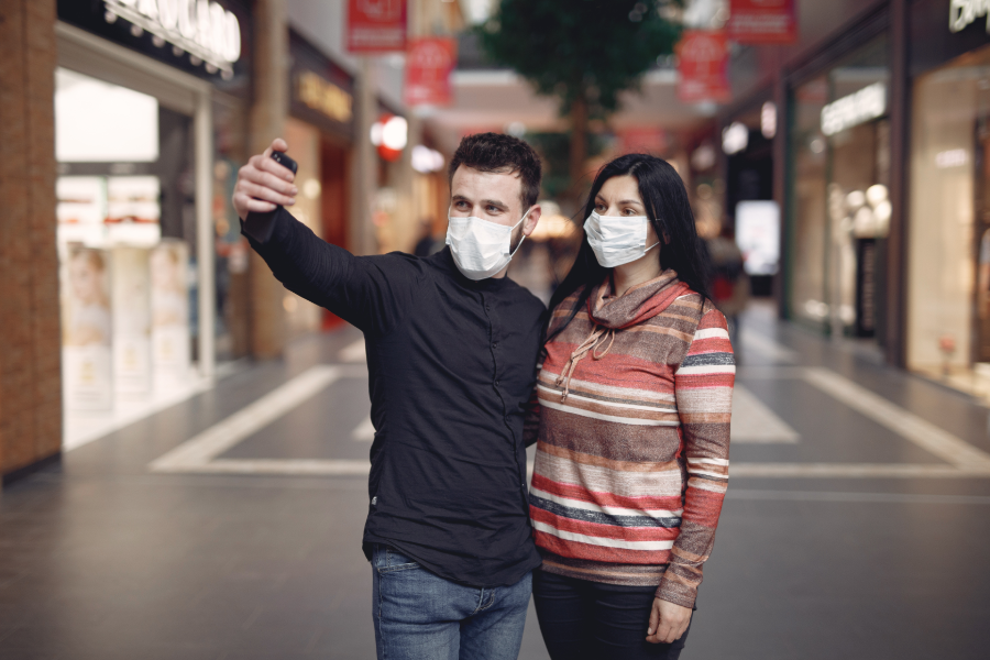 Amor en días de pandemia: solteros reinventan el mundo de las citas