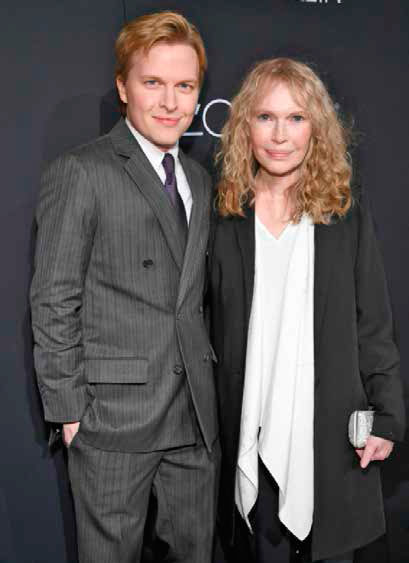 Ronan y Ronan Farrow