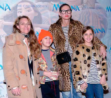 Jenna Lyons con su pareja e hijos