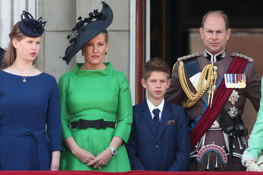 Lady Louise Windsor, Sophie, condesa de Wessex, James visconde Severn y príncipe Eduardo, conde de Wessex