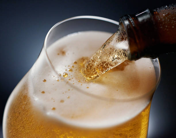 ¿Sabías que una copa de vino puede proteger tu cerebro de la demencia?