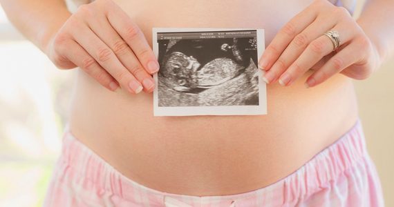 4 pruebas básicas laboratorio que debes realizar durante el embarazo