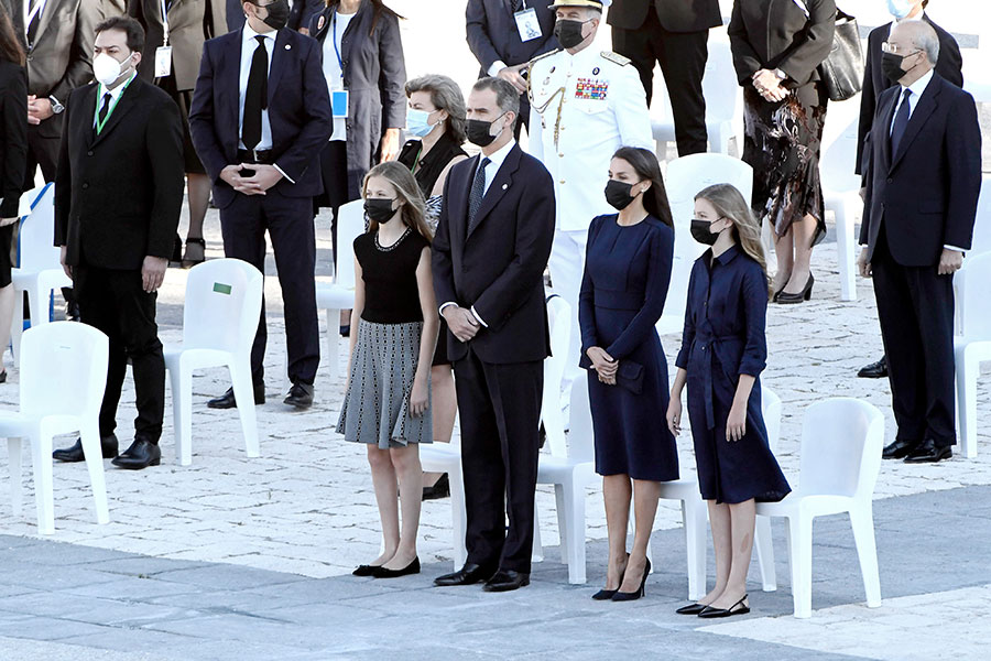 Familia real española en homenaje a víctimas del covid-19