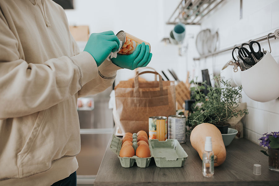 La OMS descarta que el coronavirus pueda transmitirse a través de la comida
