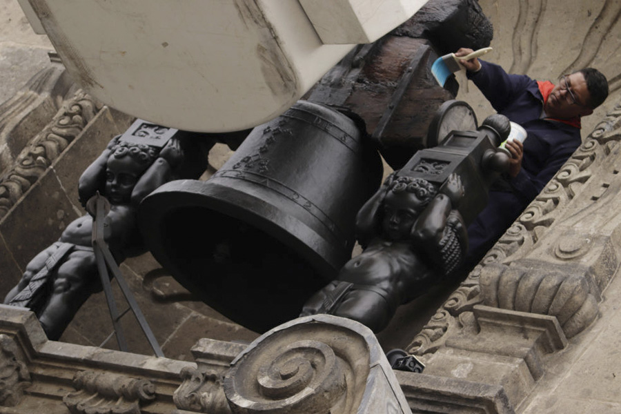 Campana de Dolores en el Palacio Nacional
