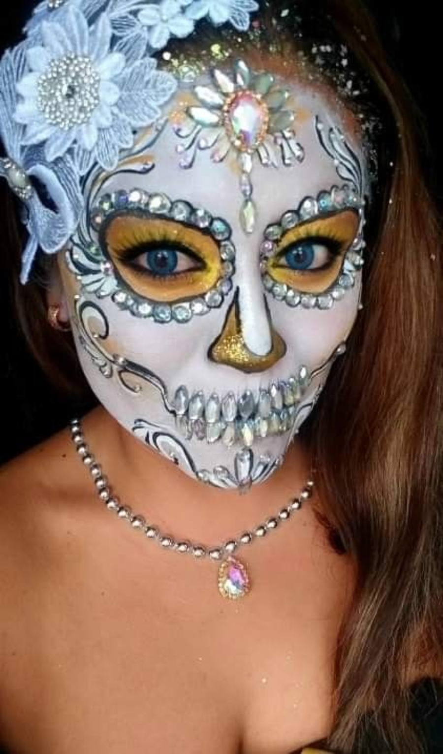 imagenes de maquillaje de catrina con pedrería