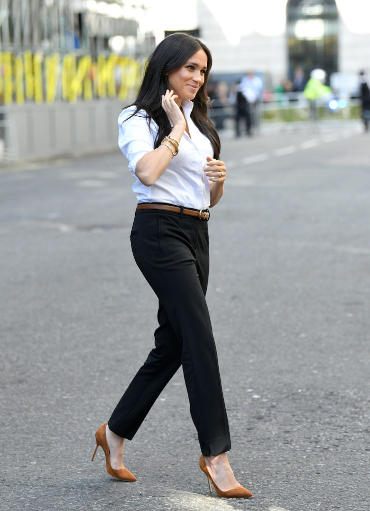 Meghan Markle usando Smart Set de Smart Works
