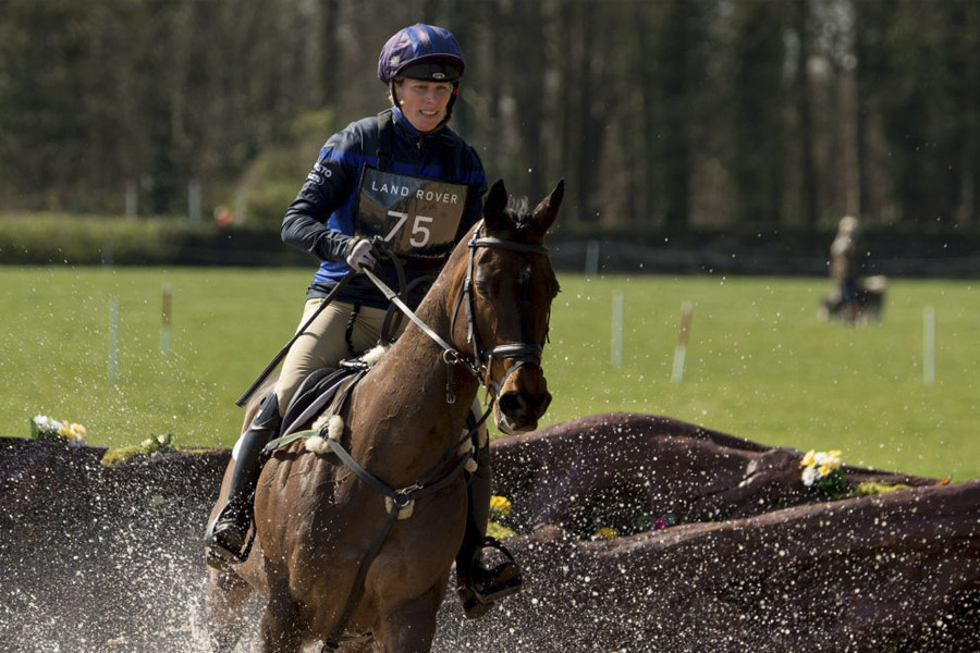 Zara Phillips equitación