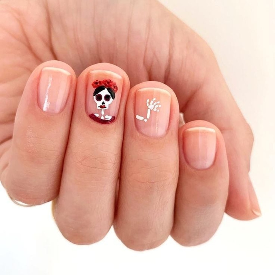 uñas de día de muertos y halloween