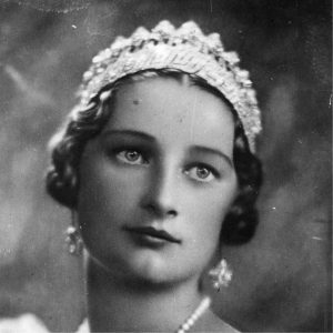 Princesa Astrido de Bégica con la Tiara Imperio