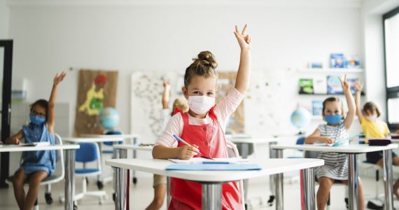 niños escuela coronavirus