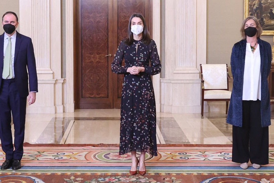 reina letizia vestido confeti