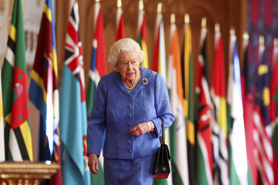 reina isabel ii commonwealth