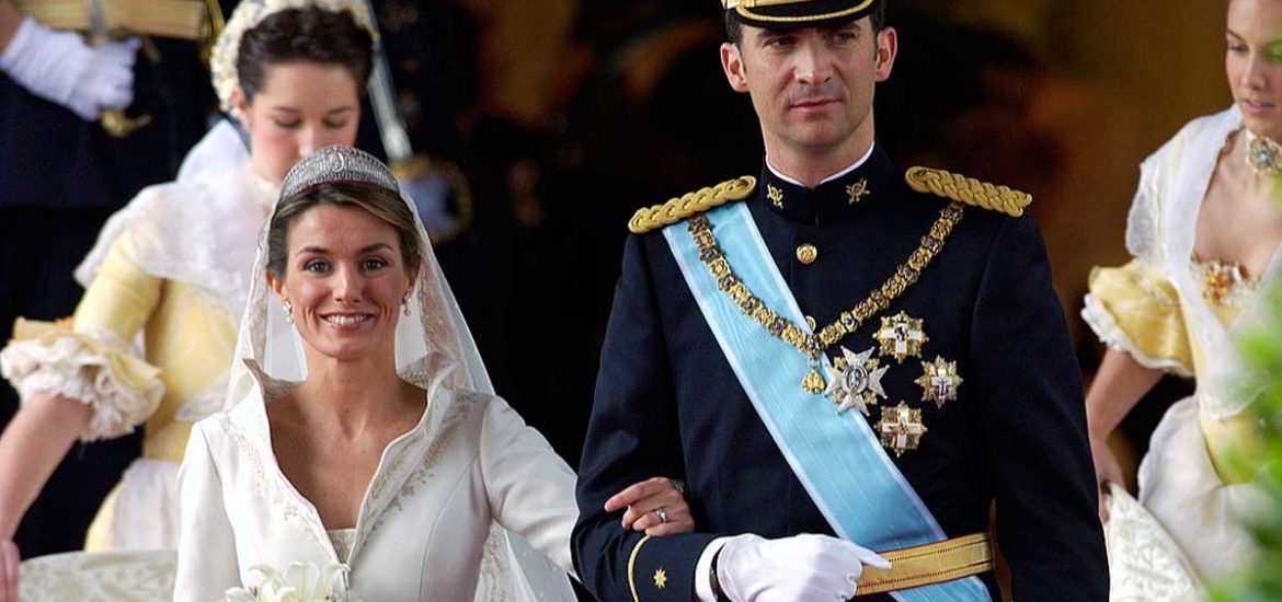 Reyes de España: 10 fotos memorables de la boda entre Letizia y Felipe