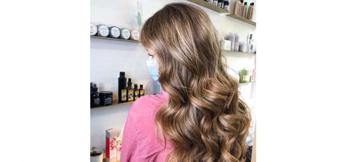 Tips para peinar el cabello ondulado y que se vea