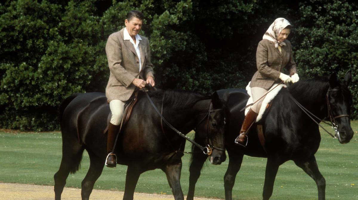 Isabel II y Ronald Reagan: la divertida amistad entre un político y la longeva monarca