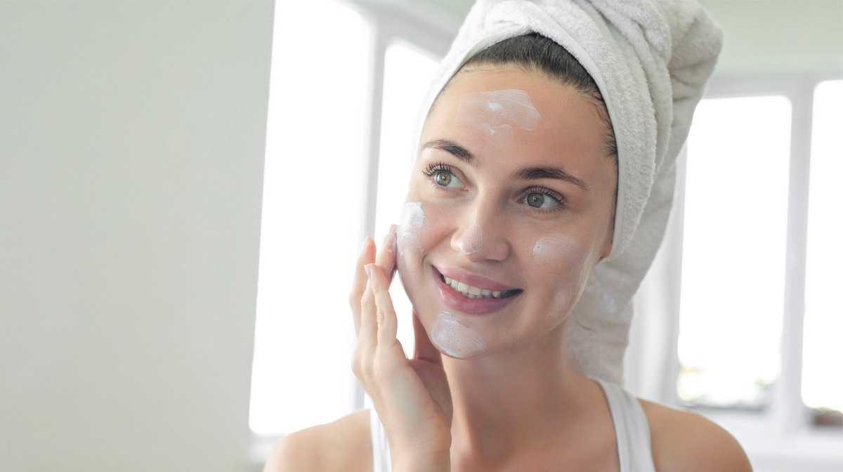 Cómo hacer cremas faciales caseras para revitalizar la piel y quitar arrugas 2 cremas faciales crema facial piel