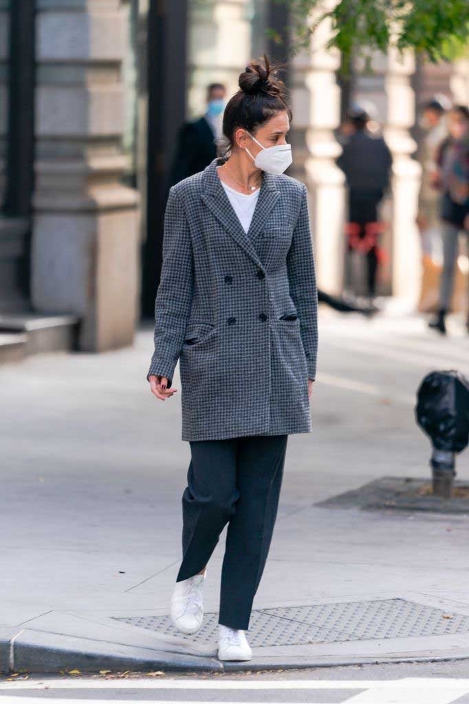katie holmes moda oversize