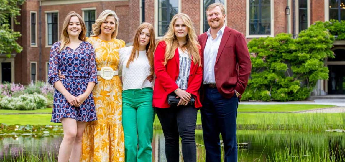 Máxima de Holanda y su familia sorprenden con nuevas (y muy coloridas) fotografías